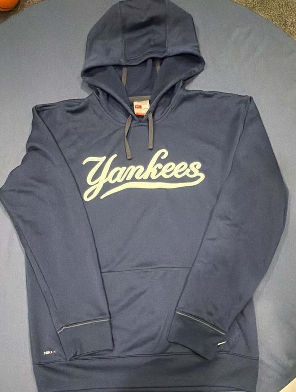 Nike New York Yankees Therma Fit Hoodie Size L Navy Blue Script Logo Pullover